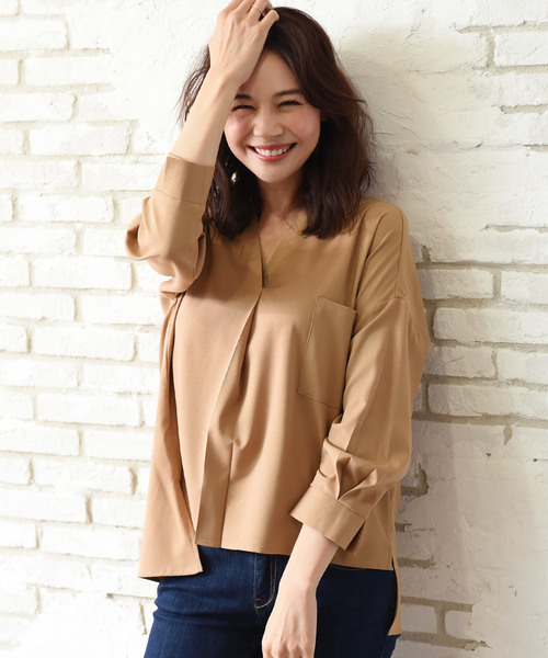 Luz Llena(ラズレナ)の「厚手ジョーゼット10分袖スキッパーシャツ(シャツ/ブラウス・レディース・オフホワイト/ブラック/モカ・MEDIUM)」の14枚目の写真