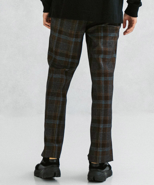 UNITED TOKYO（ユナイテッドトウキョウ）の「スリットフレアパンツ（その他パンツ・メンズ・ブラウン/ネイビー・1/2/3）」の17枚目の写真