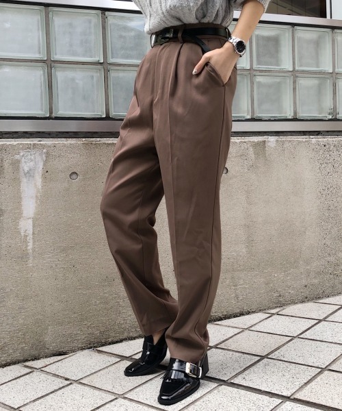 PAGEBOY（ページボーイ）の「【新春限定アイテム】タックテーパードパンツ（その他パンツ・レディース・サックスブルー/ブラック/モカ・FREE）」の6枚目の写真