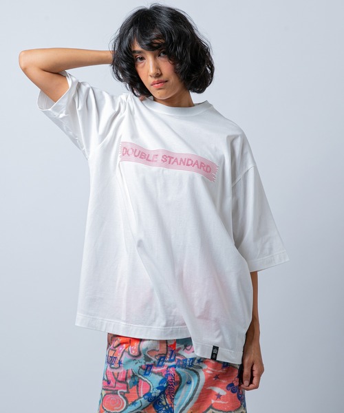 DOUBLE STANDARD CLOTHING(ダブルスタンダードクロージング)の「DSC / ラスティック天竺ビッグシルエットTシャツ(Tシャツ/カットソー・レディース・ブラック/オフホワイト/パープル・36/38)」の11枚目の写真