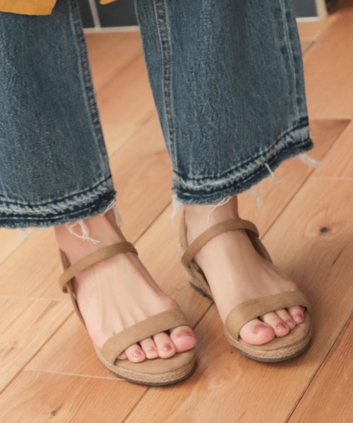 SESTO(セスト)の「ローヒールウエッジソールサンダル(サンダル・レディース・ブラック/パープル/ネイビー/レッド/サックスブルー/シルバー/イエロー/グリーン/パイソン/グレー/ベージュ/ホワイト/ゴールド・LL/SS/S/M/L/3L)」の5枚目の写真