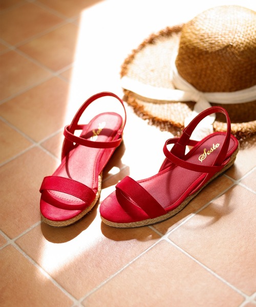 SESTO(セスト)の「ローヒールウエッジソールサンダル(サンダル・レディース・ブラック/パープル/ネイビー/レッド/サックスブルー/シルバー/イエロー/グリーン/パイソン/グレー/ベージュ/ホワイト/ゴールド・LL/SS/S/M/L/3L)」の1枚目の写真