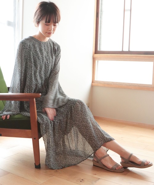 SESTO(セスト)の「ローヒールウエッジソールサンダル(サンダル・レディース・ブラック/パープル/ネイビー/レッド/サックスブルー/シルバー/イエロー/グリーン/パイソン/グレー/ベージュ/ホワイト/ゴールド・LL/SS/S/M/L/3L)」の15枚目の写真