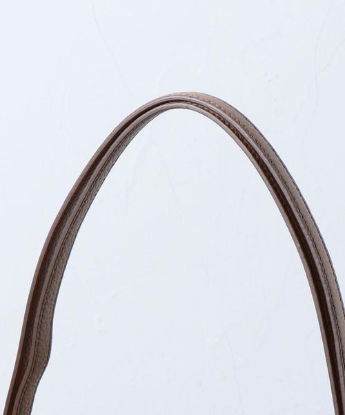 Maison Margiela（メゾンマルジェラ）の「＜MAISON MARGIELA（メゾン マルジェラ）＞「5AC」スリーポケットバッグ ■■■（ボストンバッグ・レディース・ベージュ/ブラック・FREE）」の11枚目の写真