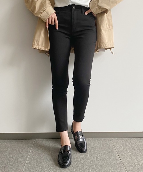 YANUK（ヤヌーク）の「【YANUK】PATRICIA（デニムパンツ・レディース・ブラック・23cm/24cm/25cm/22cm）」の3枚目の写真