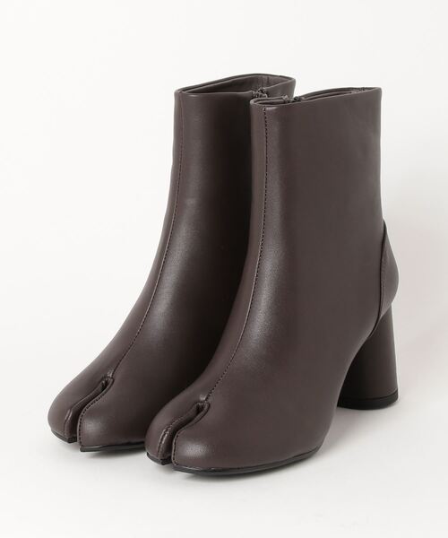 LibertyDoll（リバティードール）の「Liberty doll / 7cm円柱ヒール足袋ブーツ(9043)　ショートブーツ（ブーツ・レディース・ブラック/ダークブラウン/アイボリー/キャメル/グレイッシュベージュ/ベージュ・LL/S/M/L/3L/4L）」の9枚目の写真