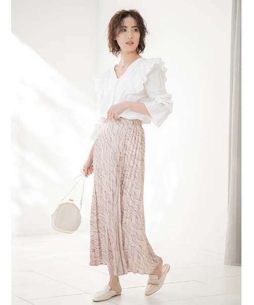 fifth（フィフス）の「ショルダーフリルVネックブラウス（シャツ/ブラウス・レディース・ブラック/ホワイト・MEDIUM）」の22枚目の写真