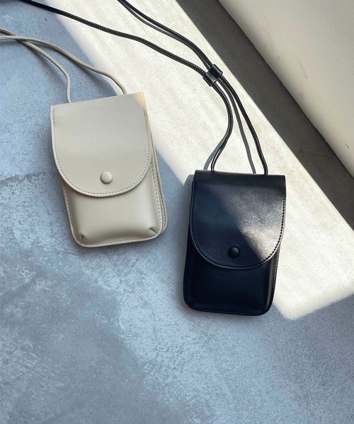 CANAL JEAN(キャナルジーン)の「CONTROL FREAK(コントロール フリーク) マルチウォレットショルダー(ショルダーバッグ・レディース・ブラック/クリーム・ONE SIZE)」の22枚目の写真