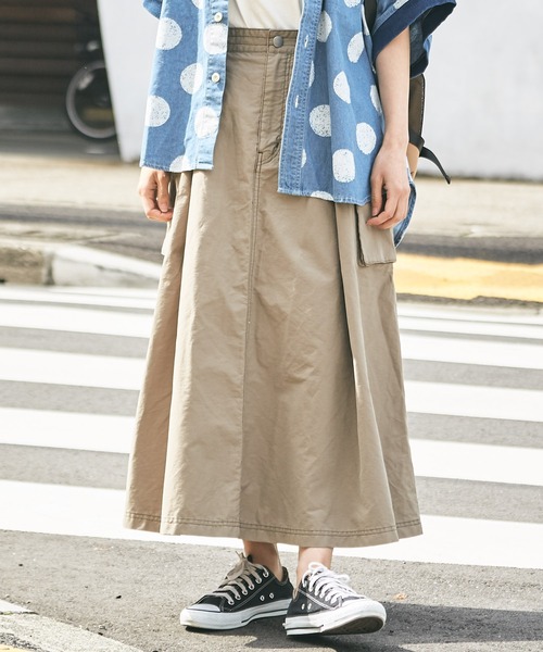 CUBE SUGAR（キューブシュガー）の「高密度オックス タックフレアスカート（スカート・レディース・レンガ/ベージュ/ナチュラル/チャコールグレー・M）」の3枚目の写真