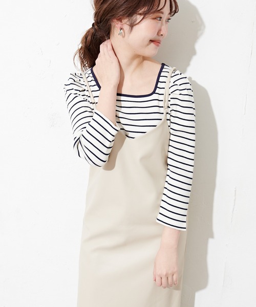 natural couture(ナチュラルクチュール)の「【WEB限定】袖コンシャスパイピングカットトップス(Tシャツ/カットソー・レディース・ブラック/サックスブルー/ネイビー/イエロー/オフホワイト・FREE)」の3枚目の写真