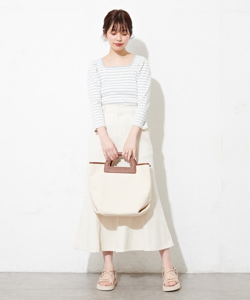 natural couture(ナチュラルクチュール)の「【WEB限定】袖コンシャスパイピングカットトップス(Tシャツ/カットソー・レディース・ブラック/サックスブルー/ネイビー/イエロー/オフホワイト・FREE)」の20枚目の写真