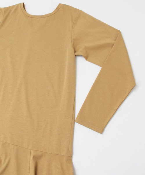 KBF+（ケービーエフプラス）の「KBF+　切り替えフレアカットワンピース（ワンピース・レディース・ブラック/ベージュ/グレー・ONE）」の16枚目の写真