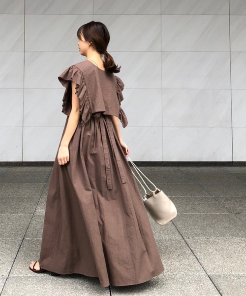 ETRE TOKYO（エトレトウキョウ）の「レイヤードマキシキャミワンピース（ワンピース・レディース・ホワイト/ブラック/ブラウン・FREE）」の4枚目の写真