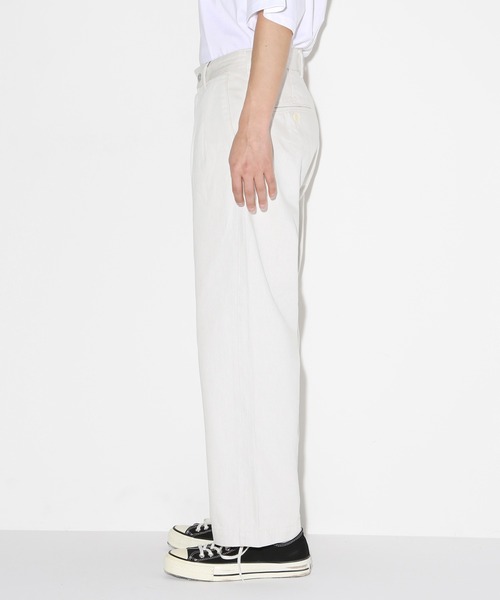 LEGENDA（レジェンダ）の「レジェンダ ツータック ワイドストレート トラウザーズ / LEGENDA Two Tuck Wide Straight Trousers（その他パンツ・メンズ・ホワイト/ベージュ・1/2）」の8枚目の写真