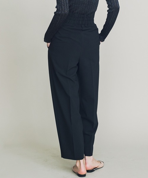 COOMB（クーム）の「ハイウエストバックギャザーパンツ（その他パンツ・レディース・ベージュ/ブラック・36(S)/38(M)）」の6枚目の写真