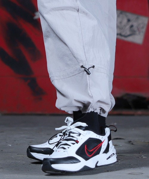 G.O.C(ジーオーシー)の「ナイロンジャケット×ワイドカーゴパンツ セットアップ(セットアップ・メンズ・ブラック/グレー・MEDIUM/LARGE)」の11枚目の写真