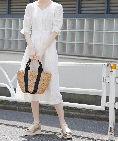 OLIVE des OLIVE（オリーブデオリーブ）の「【S/M/Lサイズ】アイボリーモールドサンダル/厚底サンダル（サンダル・レディース・オフホワイト/ベージュ/ゴールド・MEDIUM/LARGE/SMALL）」の17枚目の写真