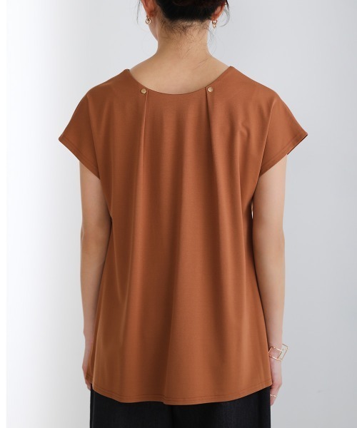 Bou Jeloud(ブージュルード)の「ウエストタック2WAYチュニック(Tシャツ/カットソー・レディース・ブラック/オフホワイト/カーキ/オレンジ・FREE)」の16枚目の写真