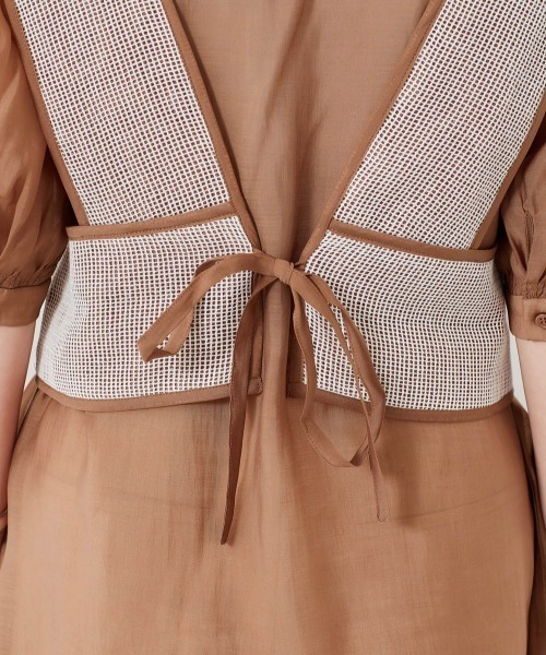 cepo（セポ）の「バックリボンビスチェ＋スリットブラウス　アンサンブル（シャツ/ブラウス・レディース・ベージュ/モカ/チャコールグレー・M）」の22枚目の写真