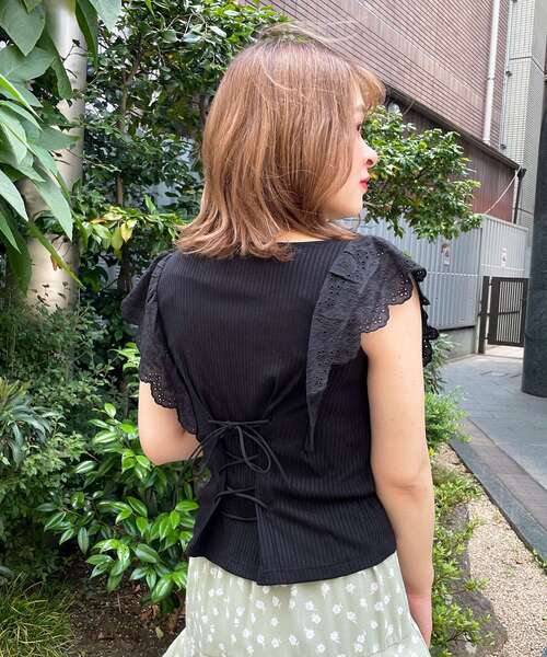 MAJESTIC LEGON（マジェスティックレゴン）の「レディカットワークトップス（Tシャツ/カットソー・レディース・ブラック/オフホワイト/イエロー・SMALL/MEDIUM）」の11枚目の写真