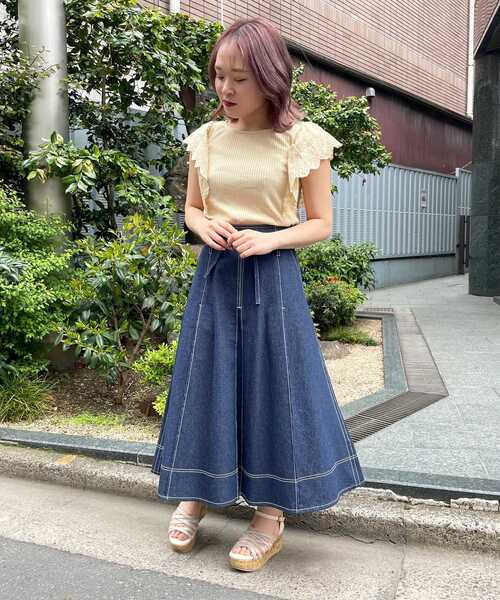 MAJESTIC LEGON（マジェスティックレゴン）の「レディカットワークトップス（Tシャツ/カットソー・レディース・ブラック/オフホワイト/イエロー・SMALL/MEDIUM）」の4枚目の写真