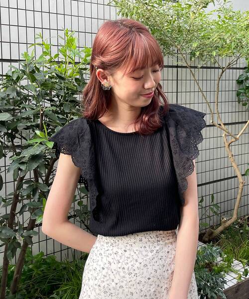 MAJESTIC LEGON（マジェスティックレゴン）の「レディカットワークトップス（Tシャツ/カットソー・レディース・ブラック/オフホワイト/イエロー・SMALL/MEDIUM）」の5枚目の写真