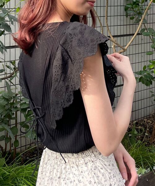 MAJESTIC LEGON（マジェスティックレゴン）の「レディカットワークトップス（Tシャツ/カットソー・レディース・ブラック/オフホワイト/イエロー・SMALL/MEDIUM）」の9枚目の写真