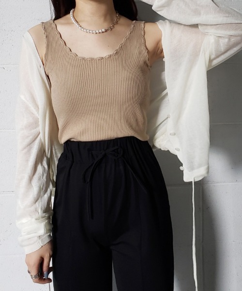 me+em select（ミームセレクト）の「【 8COLOR 】リブニットスカラップカラータンクトップ（タンクトップ・レディース・ベージュ/ブラック/ブラウン/ピンク/ミント/ブルー/イエロー/ホワイト・FREE）」の4枚目の写真