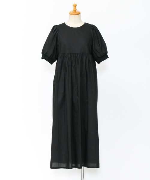 AS KNOW AS de base（アズノゥアズドゥバズ）の「シャッキリウエストワンピース（ワンピース・レディース・ブラック/オフホワイト/グレイッシュベージュ・FREE）」の4枚目の写真