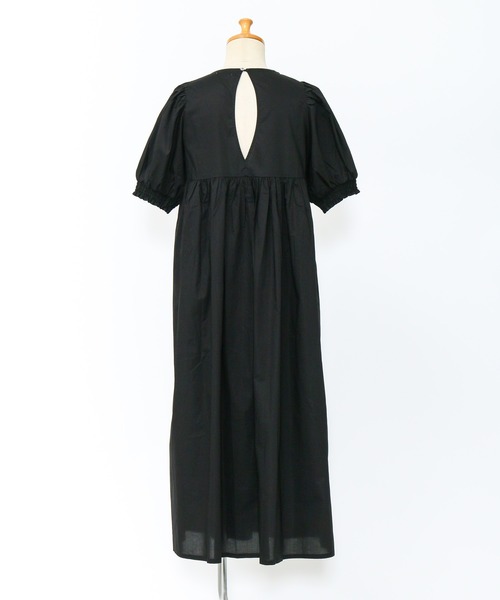 AS KNOW AS de base（アズノゥアズドゥバズ）の「シャッキリウエストワンピース（ワンピース・レディース・ブラック/オフホワイト/グレイッシュベージュ・FREE）」の6枚目の写真