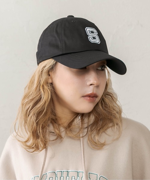 RASVOA(ラスボア)の「Sロゴベースボールキャップ(キャップ・レディース・ブラック/ベージュ/グリーン・FREE)」の5枚目の写真