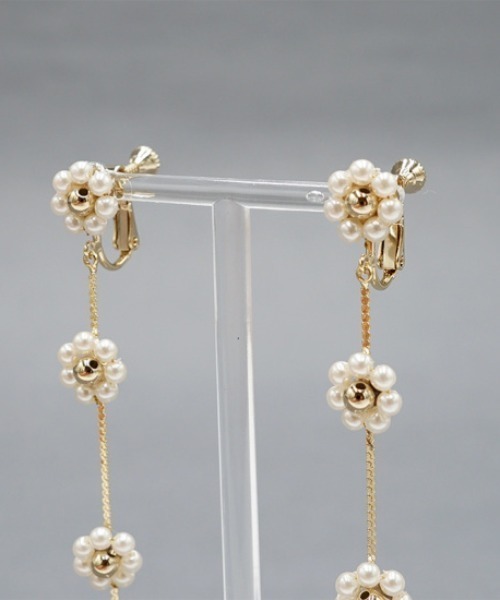 flower（フラワー）の「ゴールドパーリーフルールイヤリング（イヤリング・レディース・ゴールド・FREE）」の4枚目の写真