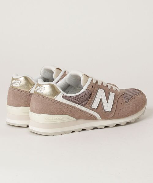 NEW BALANCE（ニューバランス）の「WL996（スニーカー・レディース・ベージュ/ブラウン/グレー/ネイビー・22.5cm/23.5cm/24.5cm/23.0cm/24.0cm/25.0cm/22.0cm/25.5cm）」の5枚目の写真