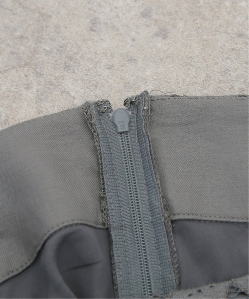 La TOTALITE（ラトータリテ）の「コードレースフレアスカート【手洗い可能】◆（スカート・レディース・チャコールグレー/ラベンダー/バーガンディー・36/38）」の16枚目の写真