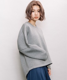 ダンボール袖立体プルオーバー
