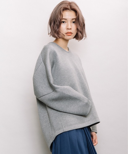 refinedworks（リファインドワークス）の「ダンボール袖立体プルオーバー（Tシャツ/カットソー・レディース・チャコールグレー/グレー系その他/キャメル・FREE）」の2枚目の写真