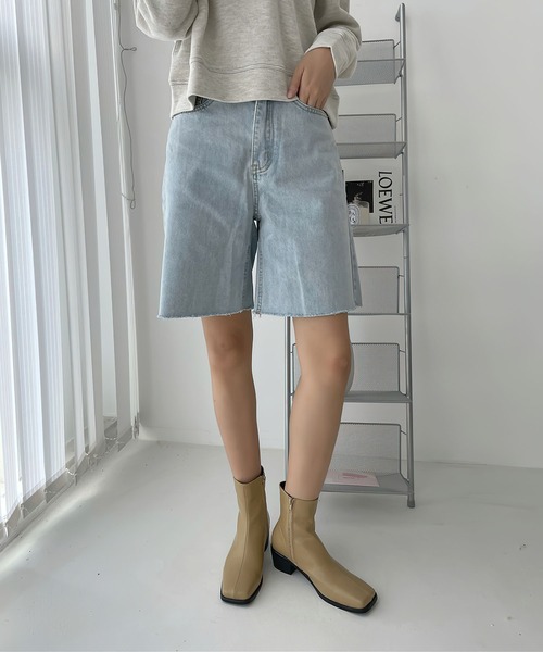 me+em select（ミームセレクト）の「ウッドソールスクエアトゥショートブーツ（ブーツ・レディース・ベージュ/ホワイト/ブラック・23/23.5/24/24.5）」の5枚目の写真