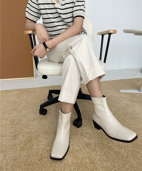 me+em select（ミームセレクト）の「ウッドソールスクエアトゥショートブーツ（ブーツ・レディース・ベージュ/ホワイト/ブラック・23/23.5/24/24.5）」の17枚目の写真