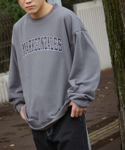 Mark Gonzales（マーク・ゴンザレス）の「【別注】【Mark Gonzales】カレッジロゴスウェット（スウェット・レディース・ブルーグレー/ホワイト/ネイビー/杢グレー/ブラック・LARGE/X-LARGE/MEDIUM）」の3枚目の写真