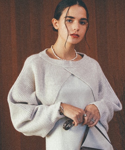 Cheek(チーク)の「前後2WAY短丈プルオーバー(ニット/セーター・レディース・チャコールグレー/モカ/オートミール・MEDIUM)」の3枚目の写真