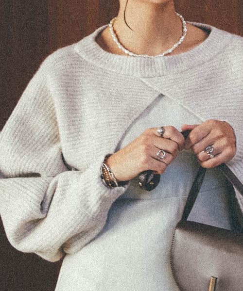 Cheek(チーク)の「前後2WAY短丈プルオーバー(ニット/セーター・レディース・チャコールグレー/モカ/オートミール・MEDIUM)」の19枚目の写真