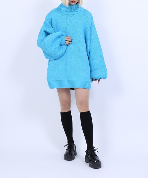 PUNYUS（プニュズ）の「タートルネックオーバーニット（ニット/セーター・レディース・ブラック/ブラウン/ピンク/ブルー/グリーン・4/3）」の10枚目の写真