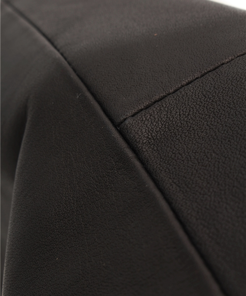 PAPILLONNER(パピヨネ)の「【Kawa-Kawa(カワカワ)】Buttonショルダーミニ(ショルダーバッグ・レディース・ブラック・FREE)」の8枚目の写真