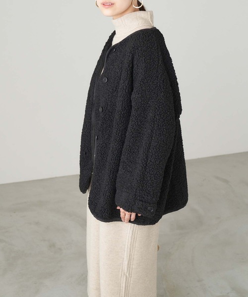 Chaco closet（チャコ クローゼット）の「プードルボアパイピングノーカラーショートコート（ノーカラーコート・レディース・ブラック/ベージュ/カーキ・FREE）」の6枚目の写真