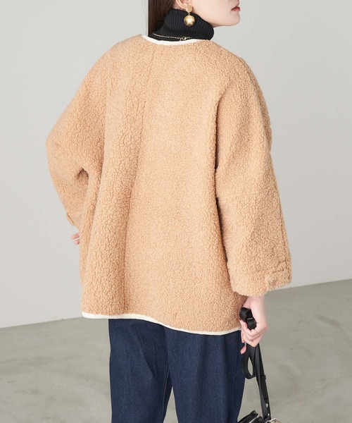 Chaco closet（チャコ クローゼット）の「プードルボアパイピングノーカラーショートコート（ノーカラーコート・レディース・ブラック/ベージュ/カーキ・FREE）」の10枚目の写真