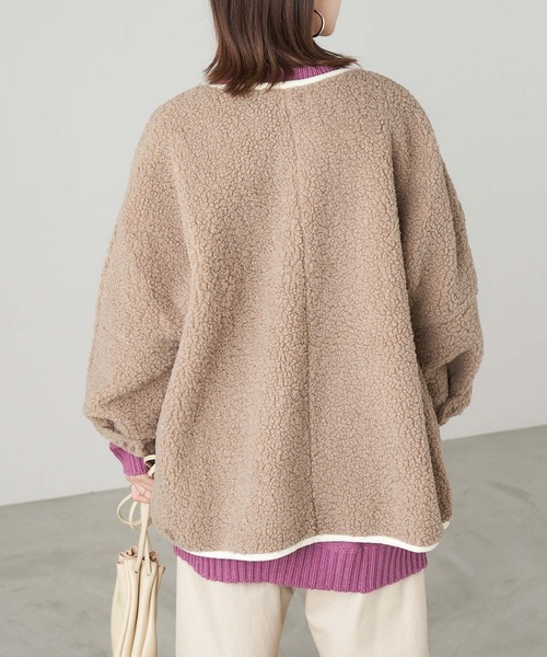 Chaco closet（チャコ クローゼット）の「プードルボアパイピングノーカラーショートコート（ノーカラーコート・レディース・ブラック/ベージュ/カーキ・FREE）」の14枚目の写真