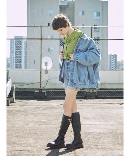 jouetie（ジュエティ）の「ルーズGジャン（デニムジャケット・レディース・ライトブルー/インディゴブルー/ブラック/オフホワイト・MEDIUM）」の13枚目の写真