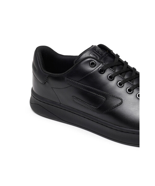 DIESEL（ディーゼル）の「メンズ カウレザー ローカット スニーカー（スニーカー・メンズ・ブラック/レッド系その他/ブルー系その他/ホワイト/ブラック系その他/その他/その他1/その他2・43/41/40/42/44/45）」の13枚目の写真