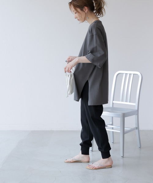 frames RAY CASSIN（フレームスレイカズン）の「WEB限定 スリット入りジョガーパンツ セットアップ着用可（スウェットパンツ・レディース・ピンク/イエロー×グリーン/ブラック/アイボリー/ベージュ/キャメル/チャコールグレー・FREE）」の9枚目の写真