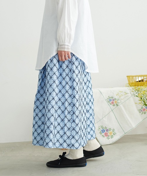 chambre de charme（シャンブルドゥシャーム）の「●cdc ポコポコお花刺繍 タックスカート（スカート・レディース・ブルー/ネイビー・FREE）」の10枚目の写真